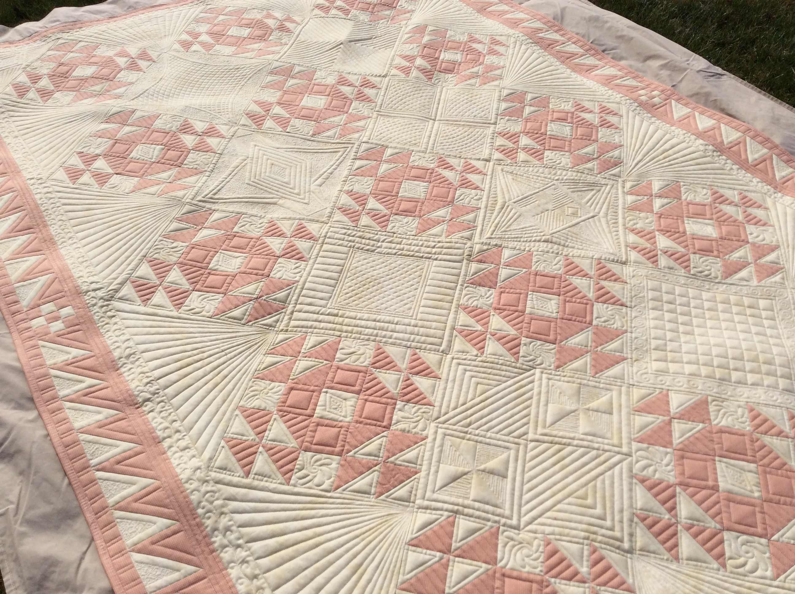 Crown Of Thorns Pattern Quilt