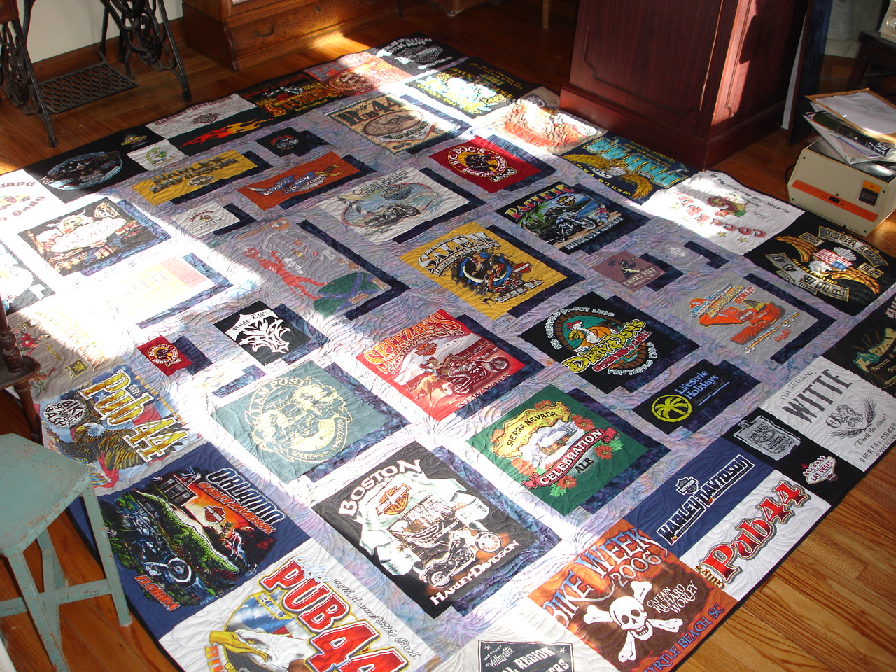 how-do-you-piece-a-tshirt-quilt-of-different-sized-blocks