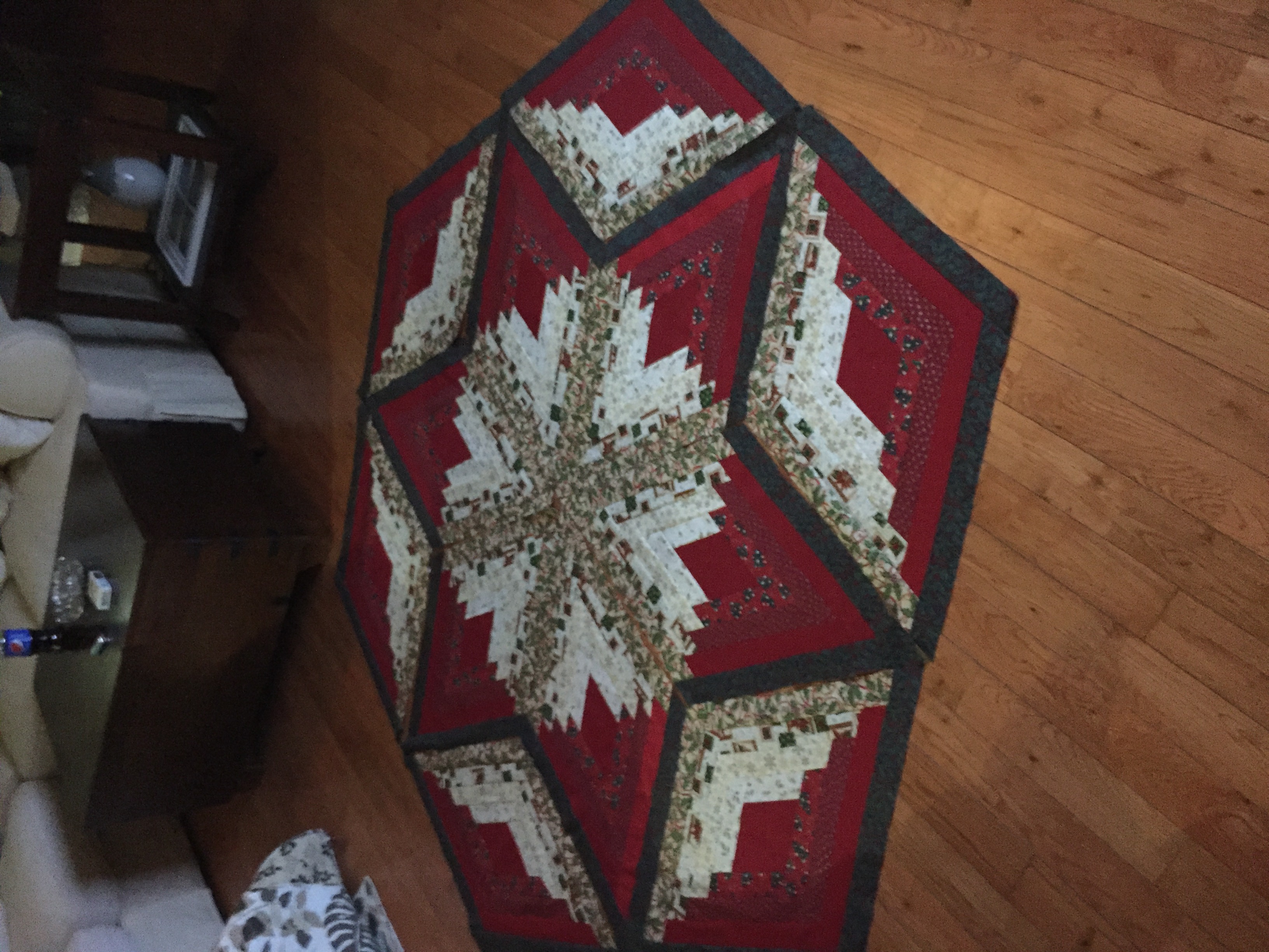 Christmas Tree Skirt Or Quilt Quiltingboard Forums